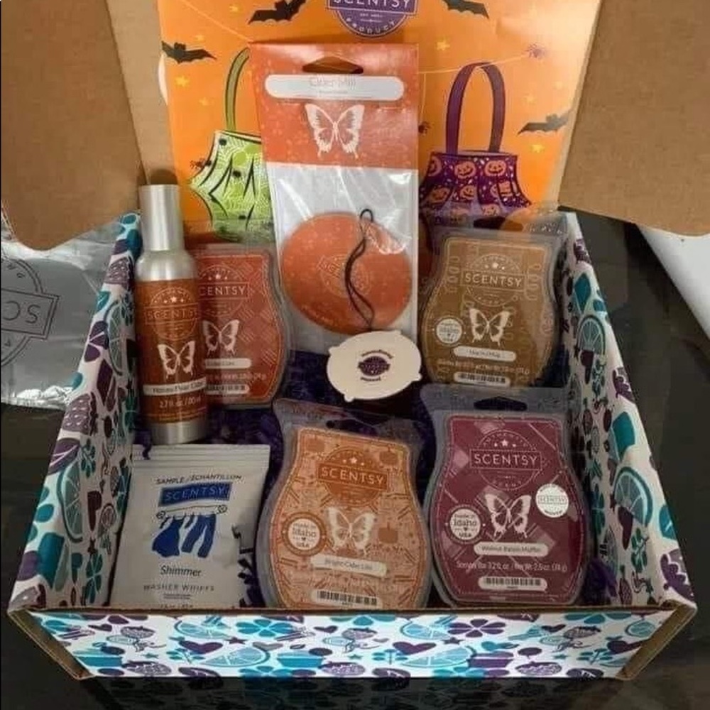 Scensty whiff box 30dollars 5-8 items